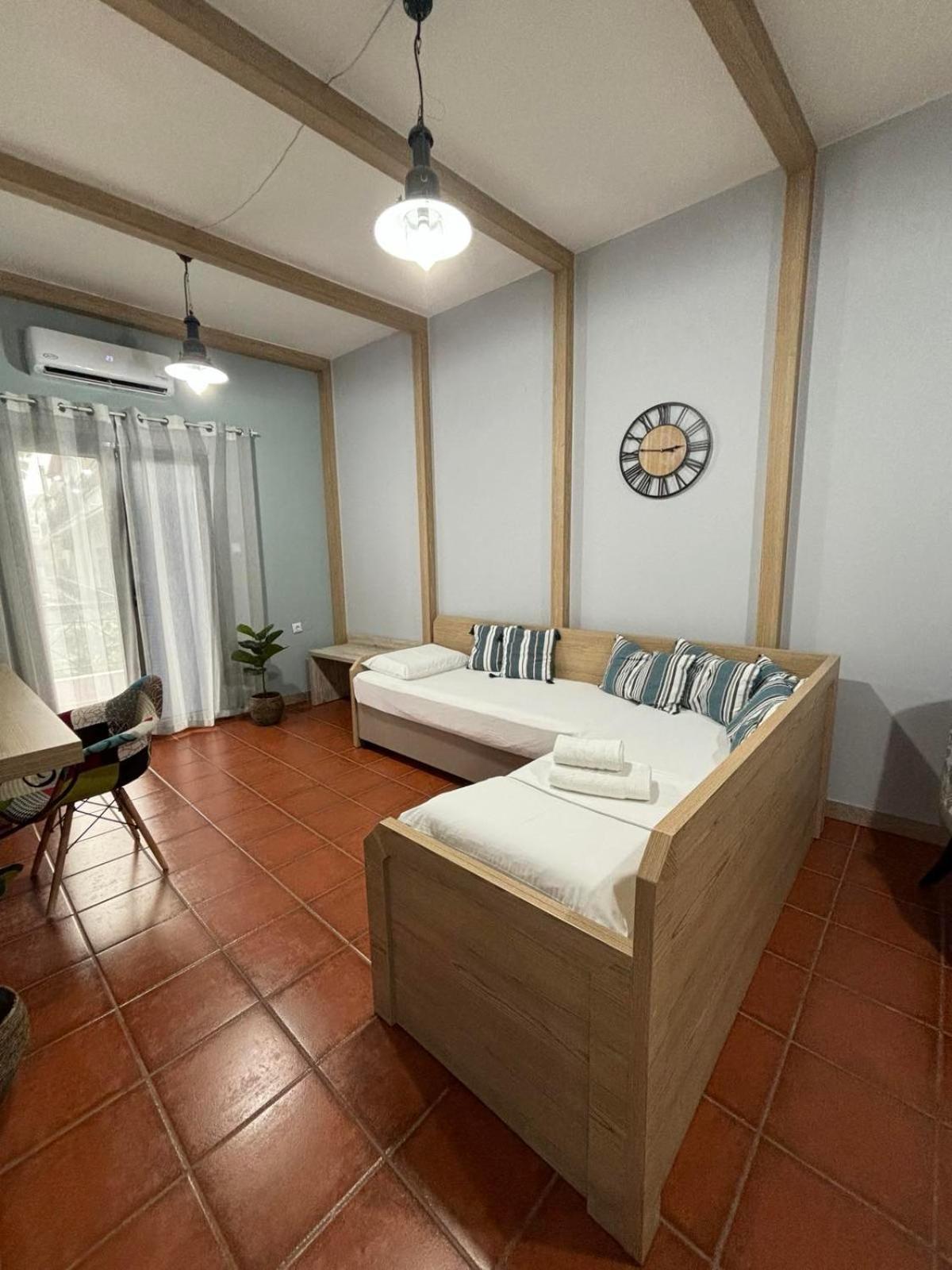 Green Suite Skiathos エクステリア 写真